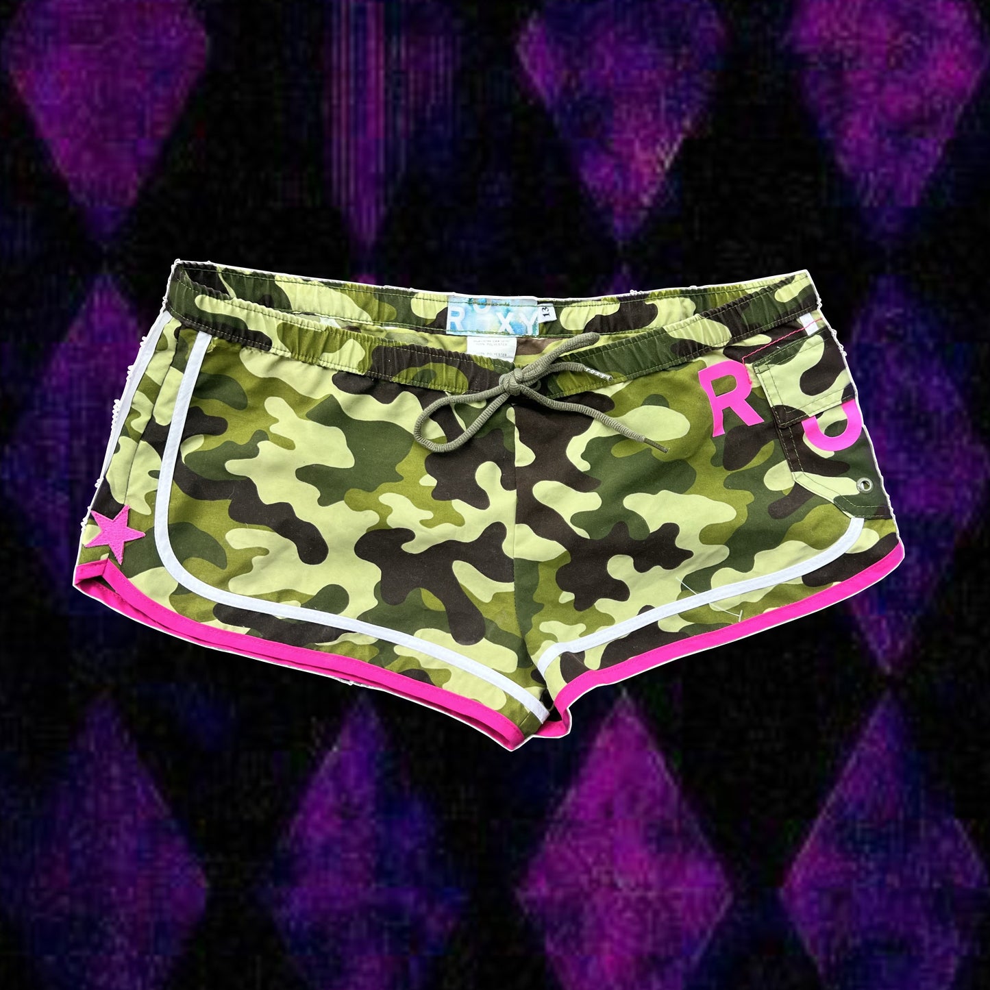 low rise camo scene shorts